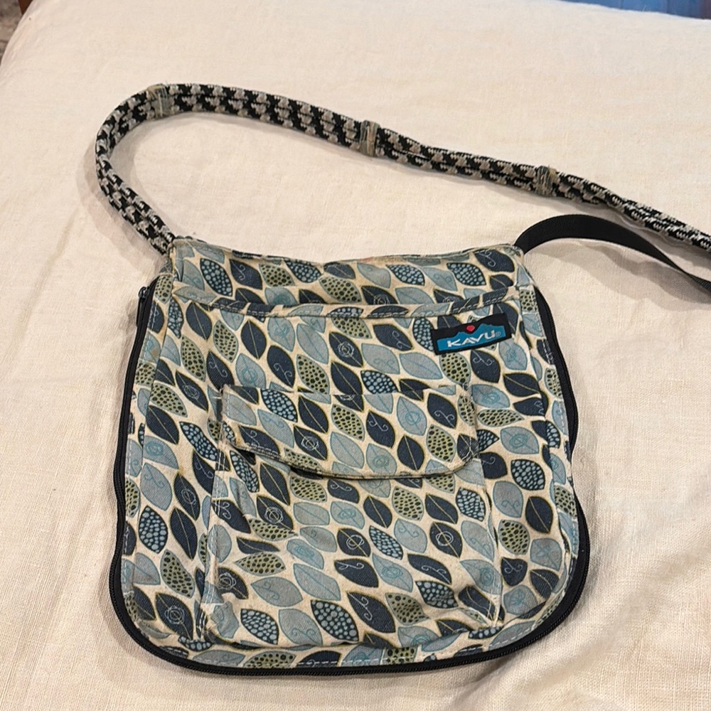 Kavu Crossbody Bag with Blue and Green Leaf Pattern